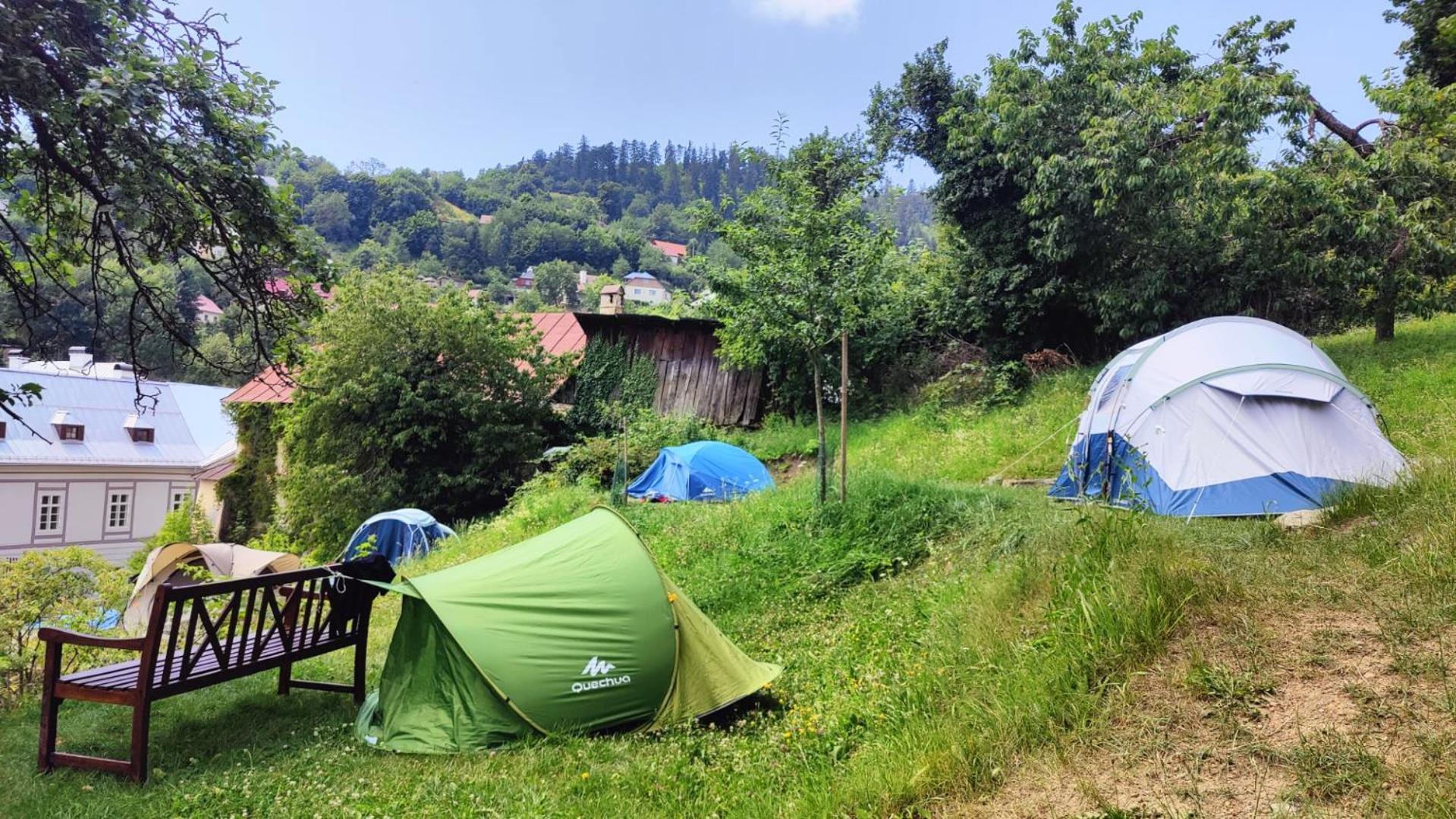 Stanovanie Pod Starym Zamkom - Camping Banská Štiavnica 外观 照片